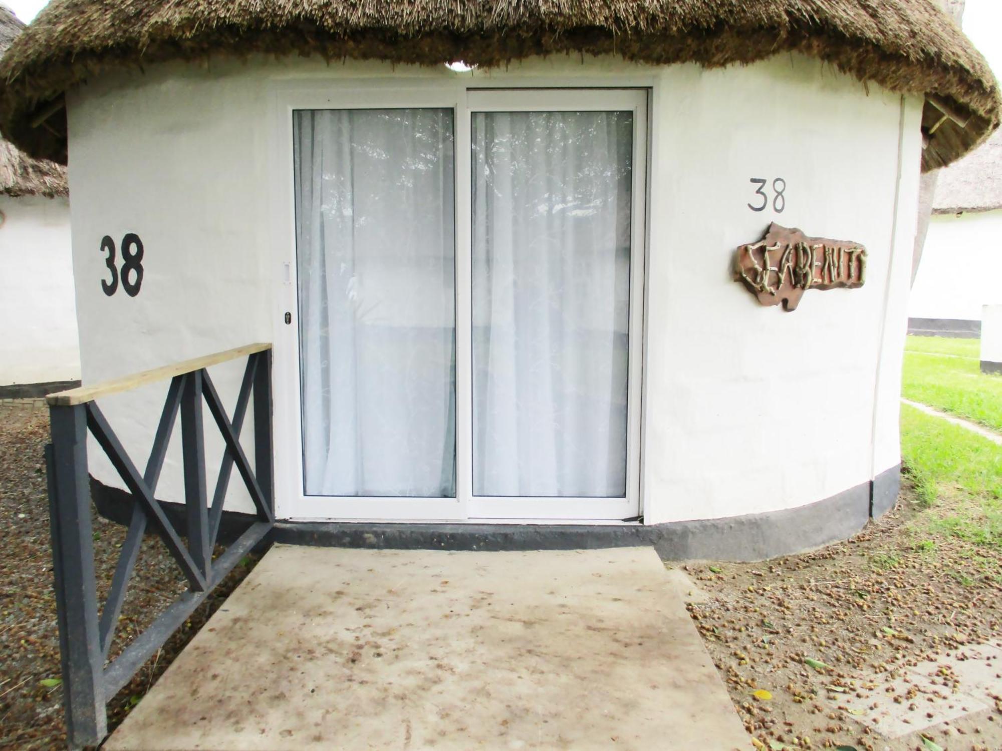 First Group Hole In The Wall KuGqangushe Exterior photo